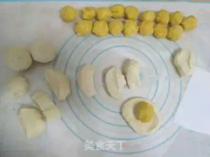 Make Simple milk yellow formula step 4