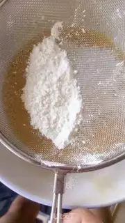 Make A non-fat-free egg dumpling step 2