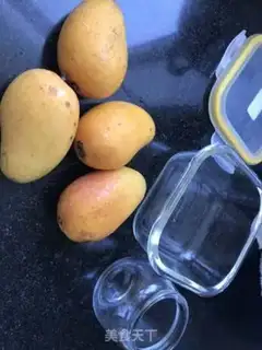 Make Mango milk pudding step 1