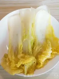Make Spills of pepper spray step 3