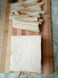 Make Toast egg glasses step 0