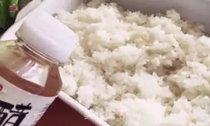 Make Sakura sushi step 1