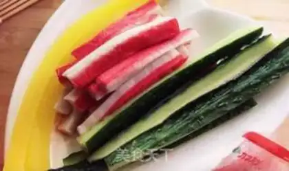 Make Sakura sushi step 2