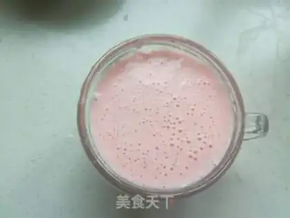 Make Summer strawberry shakes step 5