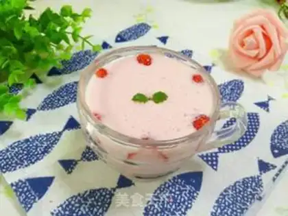 Make Summer strawberry shakes step 6