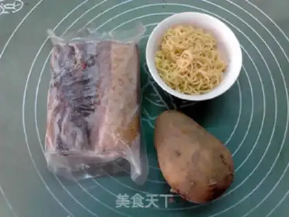 Make Potato for the noodles step 0