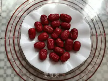 Make Homemade daily nuts step 1
