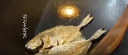 Make Scrambled fish step 1