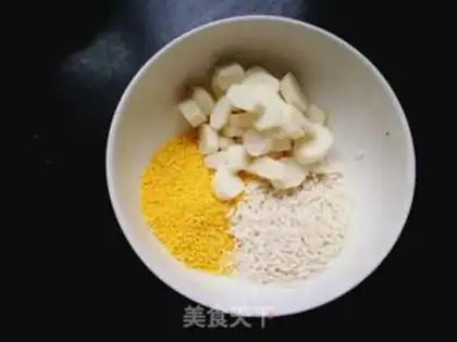 Make Pumpkin walnut rice step 2