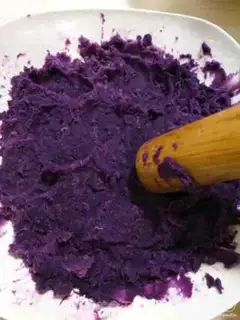 Make Spicy potato ball step 4