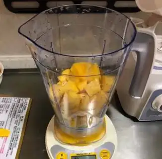 Make Coconut mango box mousse step 1