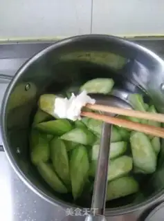 Make Cucumber soup step 2