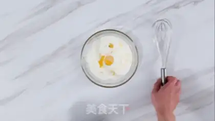 Make Strawberry muffins step 1