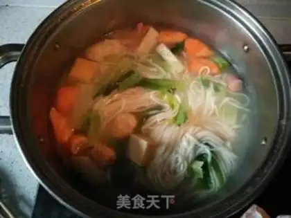 Make Fishball vegetable noodles step 4
