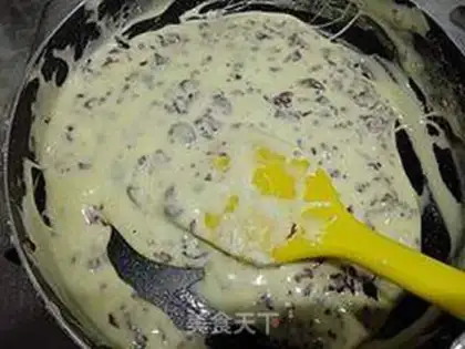 Make Cow-rolled sugar cookies step 7