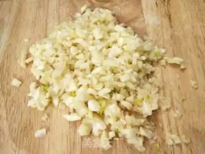 Make Garlic chicken wings step 1