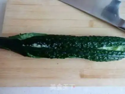Make cucumber sauce step 1
