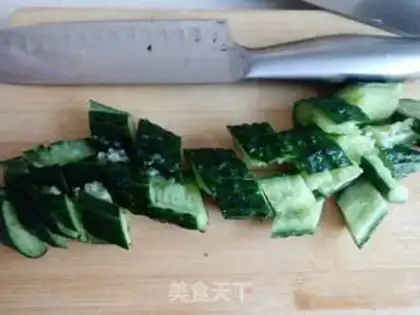 Make cucumber sauce step 2