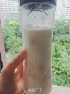 Make Mango banana shake step 1
