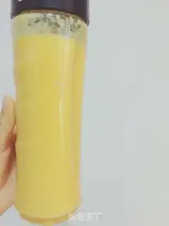 Make Mango banana shake step 2