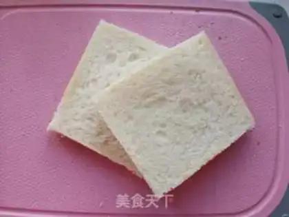 Make Fruit sandwich step 1
