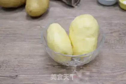 Make Potato roses step 1
