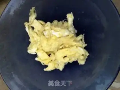 Make Oil cucumber fried eggs step 0