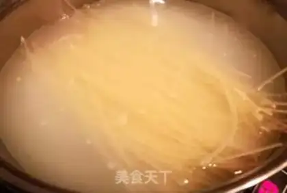 Make The rice line in the sauce step 1