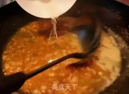 Make The rice line in the sauce step 6