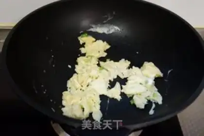 Make Scrambled goose eggs step 8