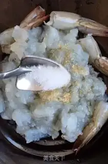 Make Gold rice shrimp ball step 2