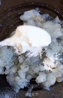 Make Gold rice shrimp ball step 3