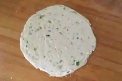 Make A dumpling onion cake step 4