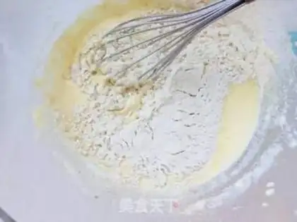 Make A fruit cake with a heart step 1