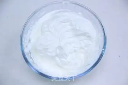 Make A fruit cake with a heart step 4