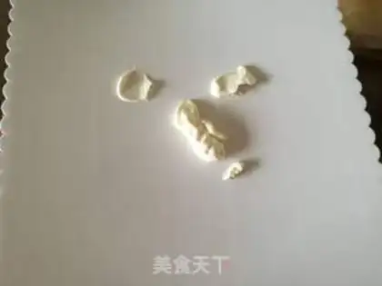 Make Grenade cream cake step 6
