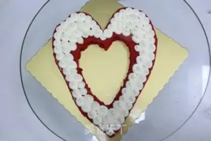 Make A fruit cake with a heart step 10