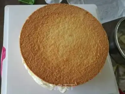 Make Grenade cream cake step 11