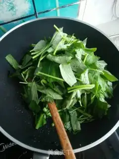 Make Garlic cabbage step 4