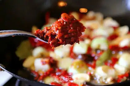 Make The crawfish burns potatoes step 8