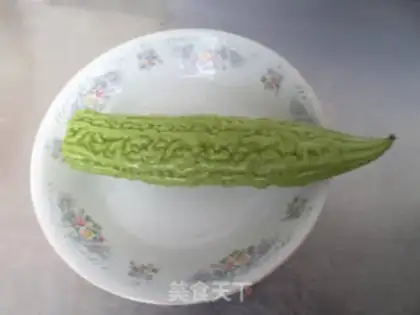 Make Bitter melon with pepper sauce step 0