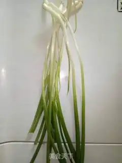 Make Onion noodles step 0