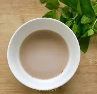 Make Cinnamon powder step 1