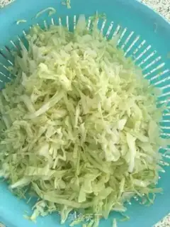 Make Three fresh dumplings step 0