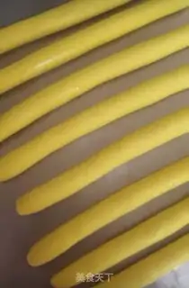 Make Pumpkin roll step 2