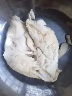 Make Spicy hands tore chickens step 2