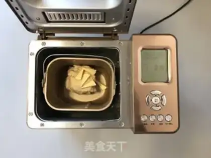 Make Milk sprouts step 1