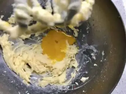 Make Toast ball step 2