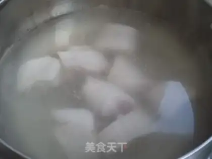 Make Peanut rice pig hoof step 1