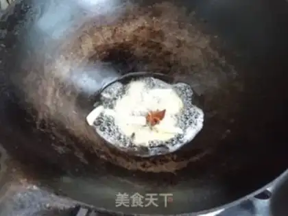Make Peanut rice pig hoof step 3